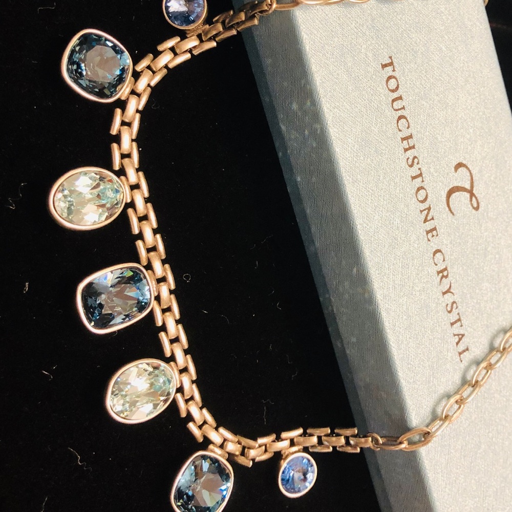 SWAROVSKI Basketweave Necklace